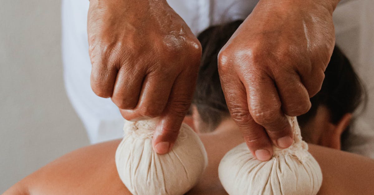 What is the difference between an RMT and a massage therapist